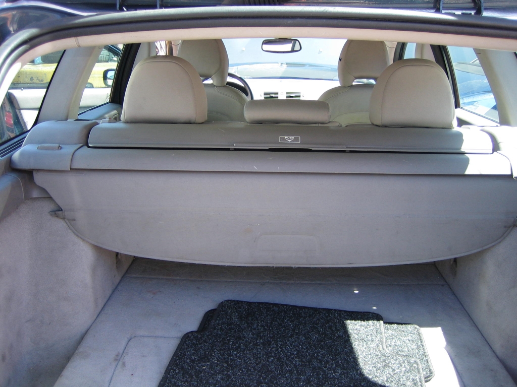 VISTA INTERIOR VOLVO V-50 2.0 D 136CV