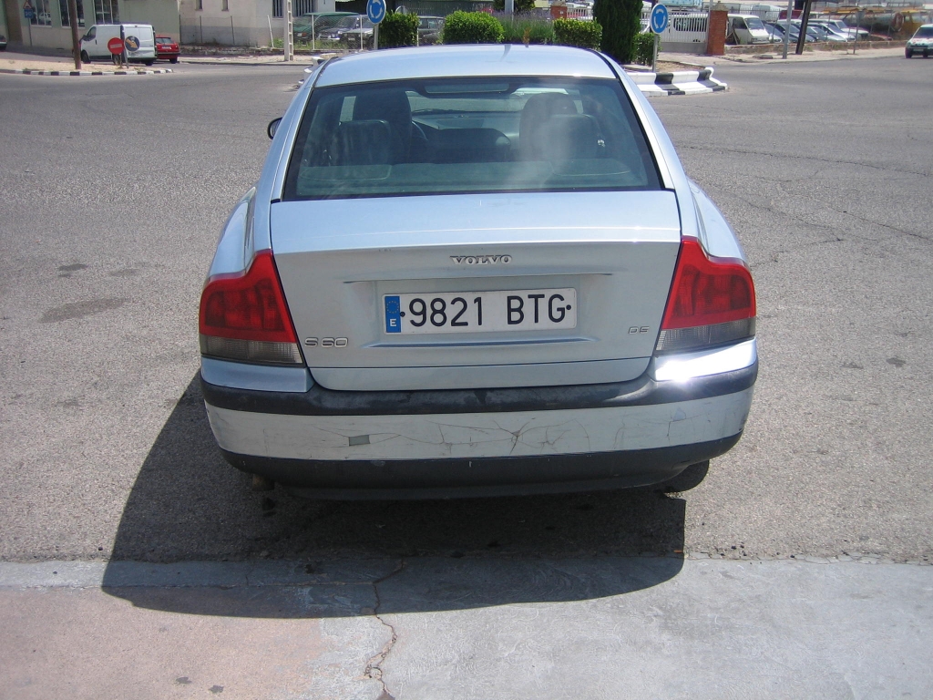 VISTA TRASERA VOLVO S-60 2.4 D 163CV