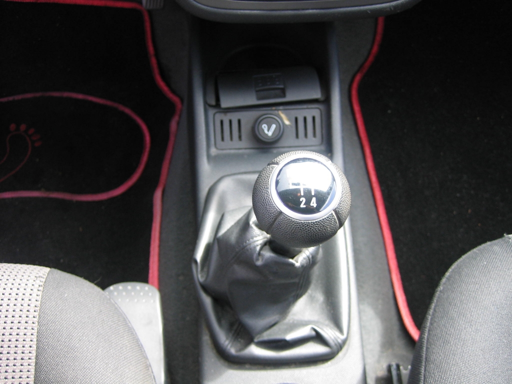 VISTA CAMBIO OPEL CORSA 1.3 CDTI 70CV