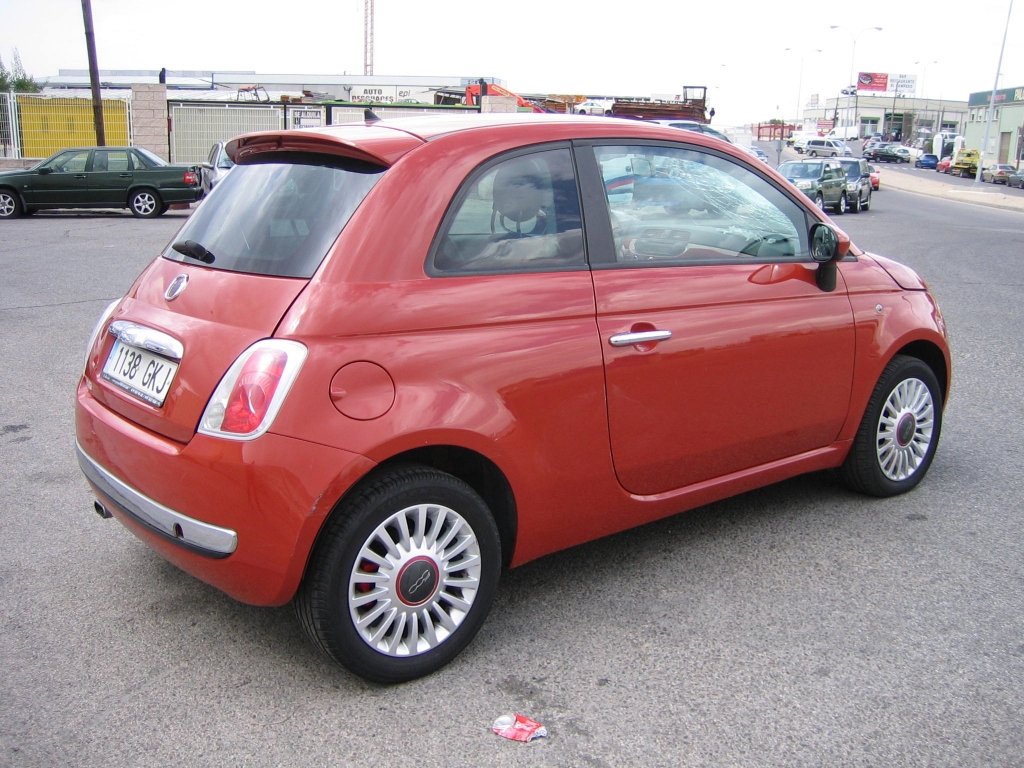 VISTA TRASERA DERECHA FIAT 500 1.4 100CV