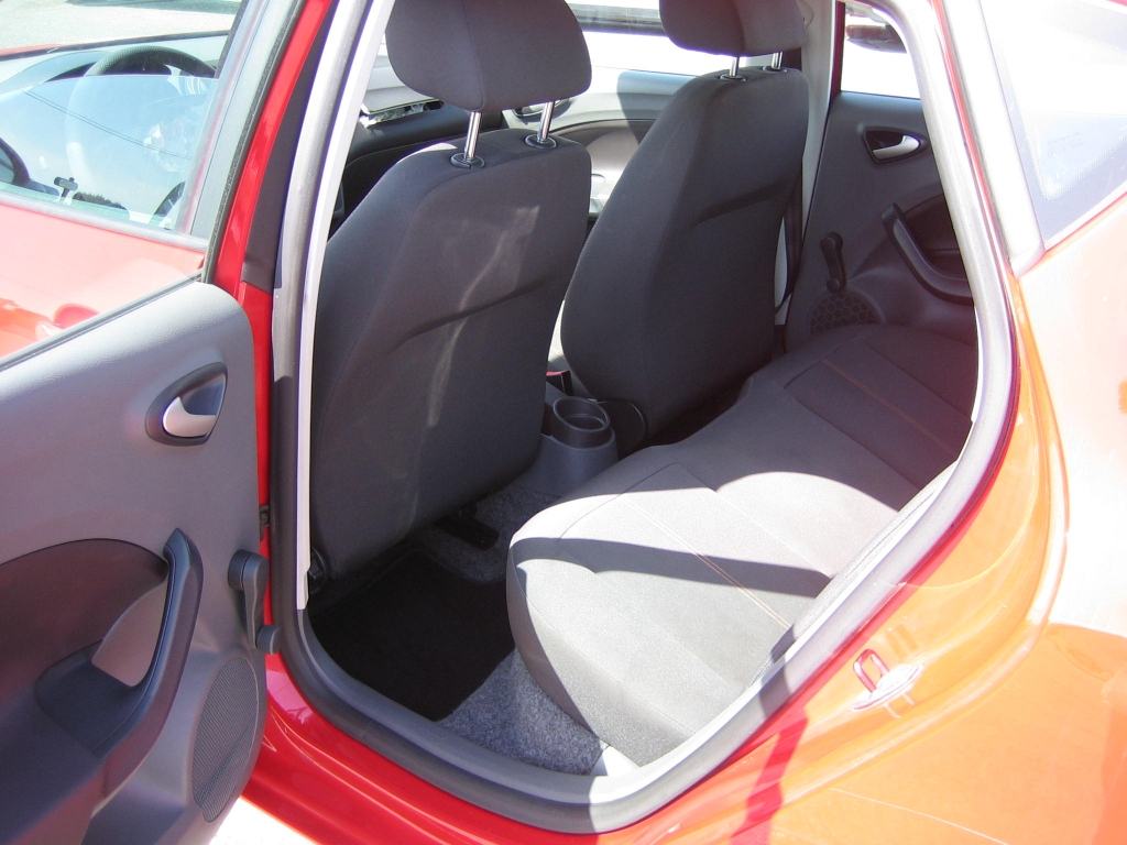 VISTA INTERIOIR TRASERO SEAT IBIZA 1.2 TDI CR 75CV