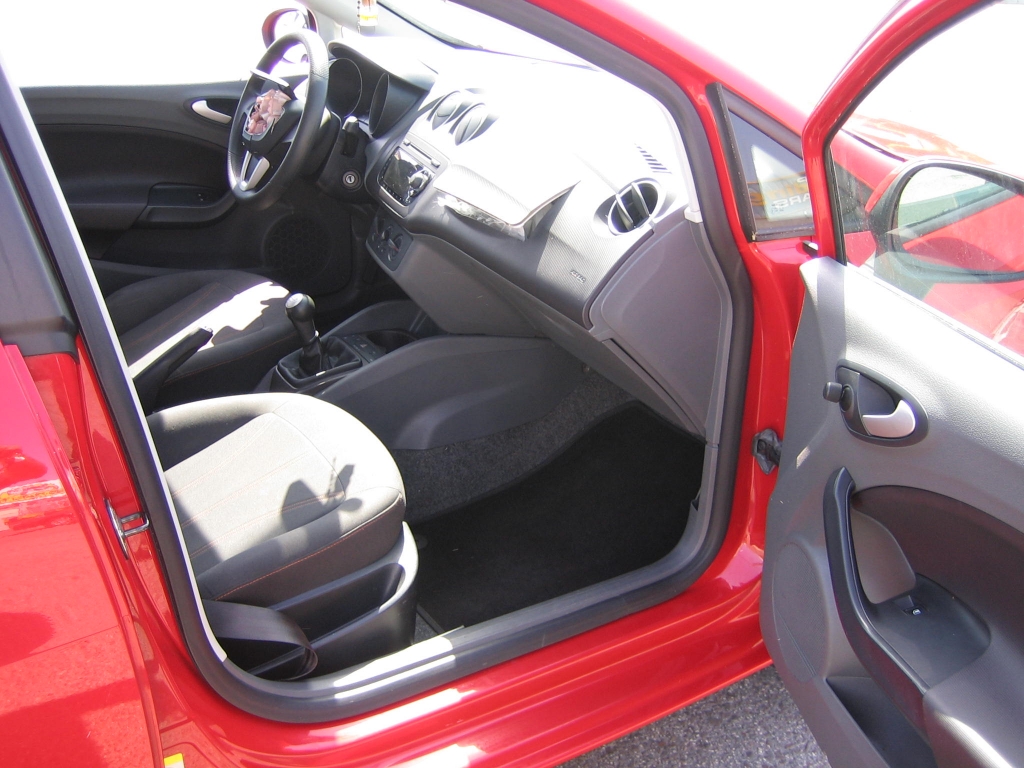 VISTA INTERIOR DERECHO SEAT IBIZA 1.2 TDI CR 75CV
