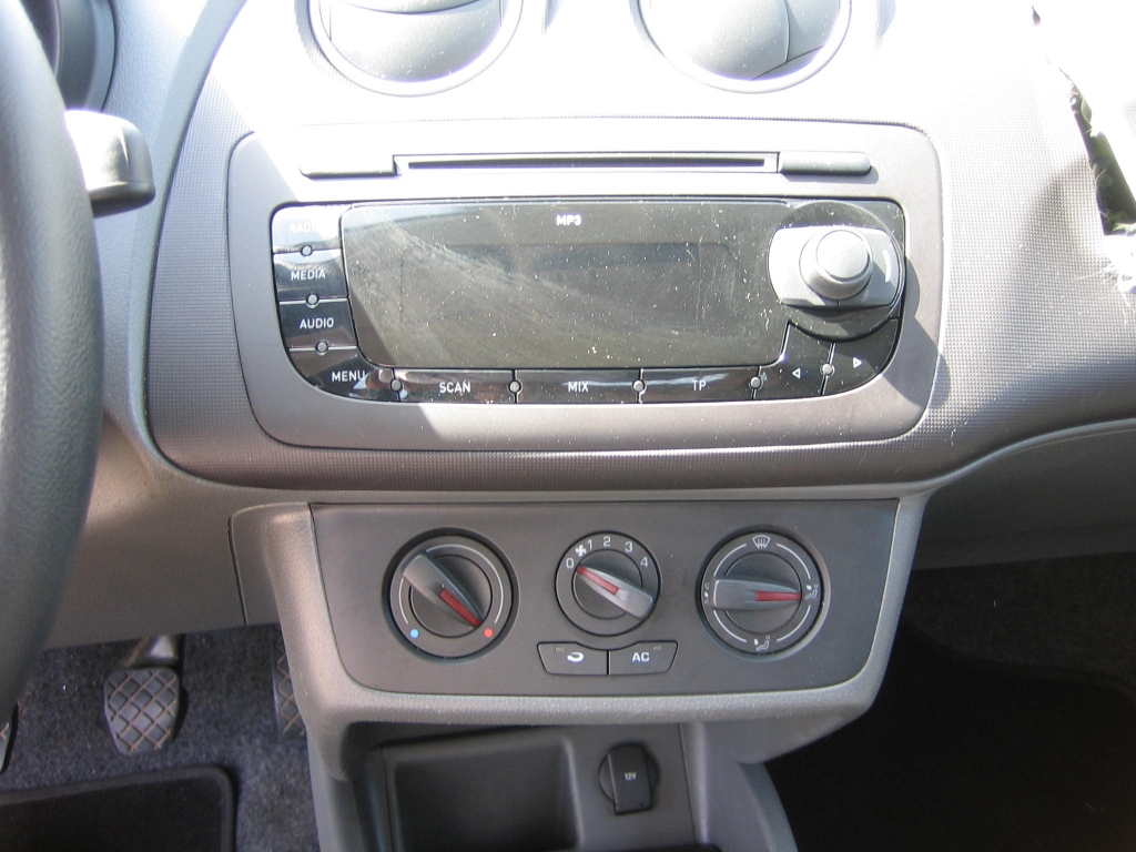 VISTA A/C Y CD MP3 SEAT IBIZA 1.2 TDI CR 75CV