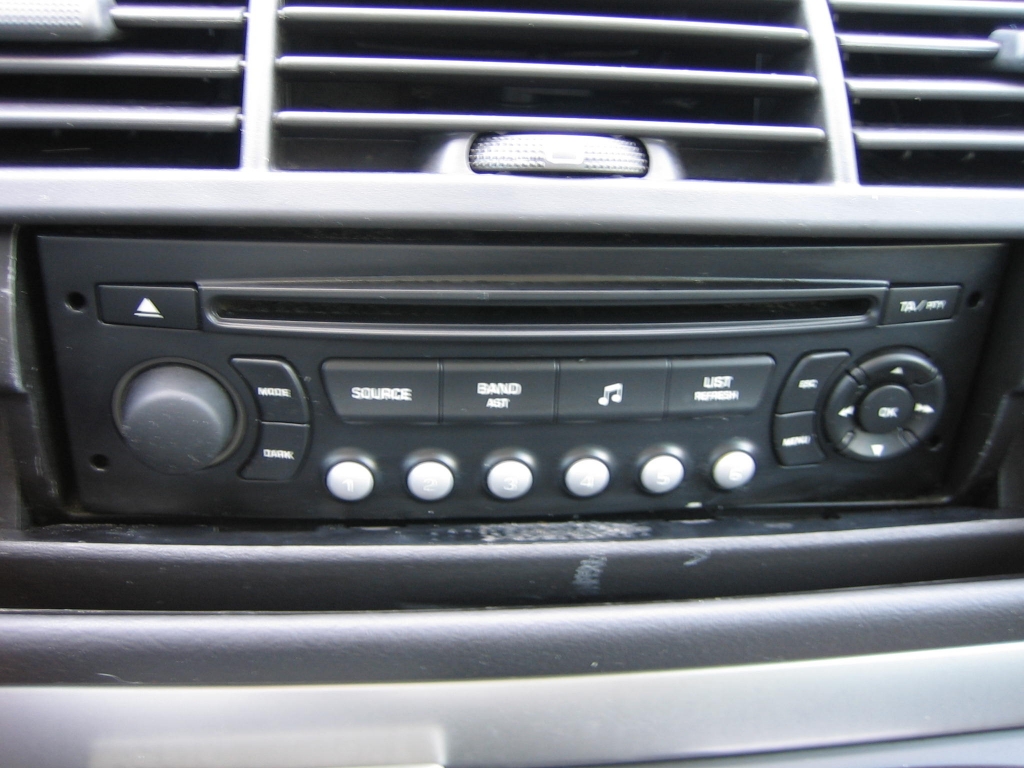 VISTA CD PEUGEOT 807 2.2 HDI 130CV 8 PLAZAS