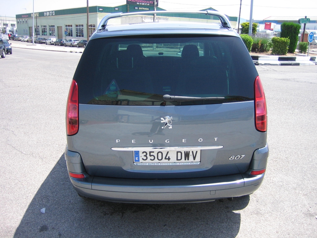 VISTA TRASERA PEUGEOT 807 2.2 HDI 130CV 8 PLAZAS