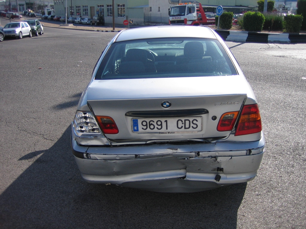 VISTA TRASERA BMW 320 D 2.0 150CV