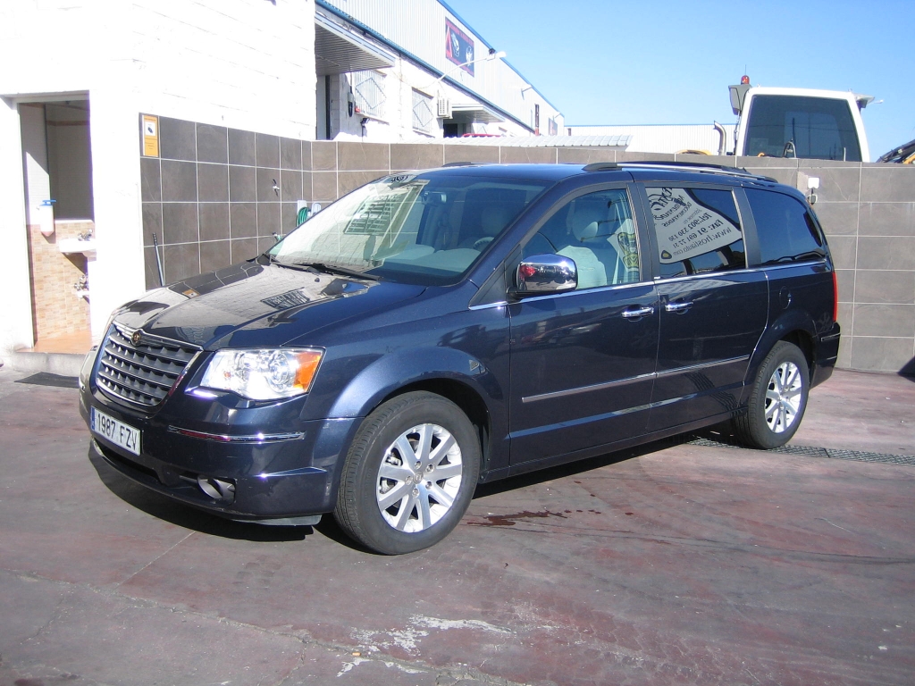 VISTA DELANTERA IZQUIERDA CRYSLER GRAND VOYAGER LIMITED 2.8 CRD 163CV 7 PLAZAS