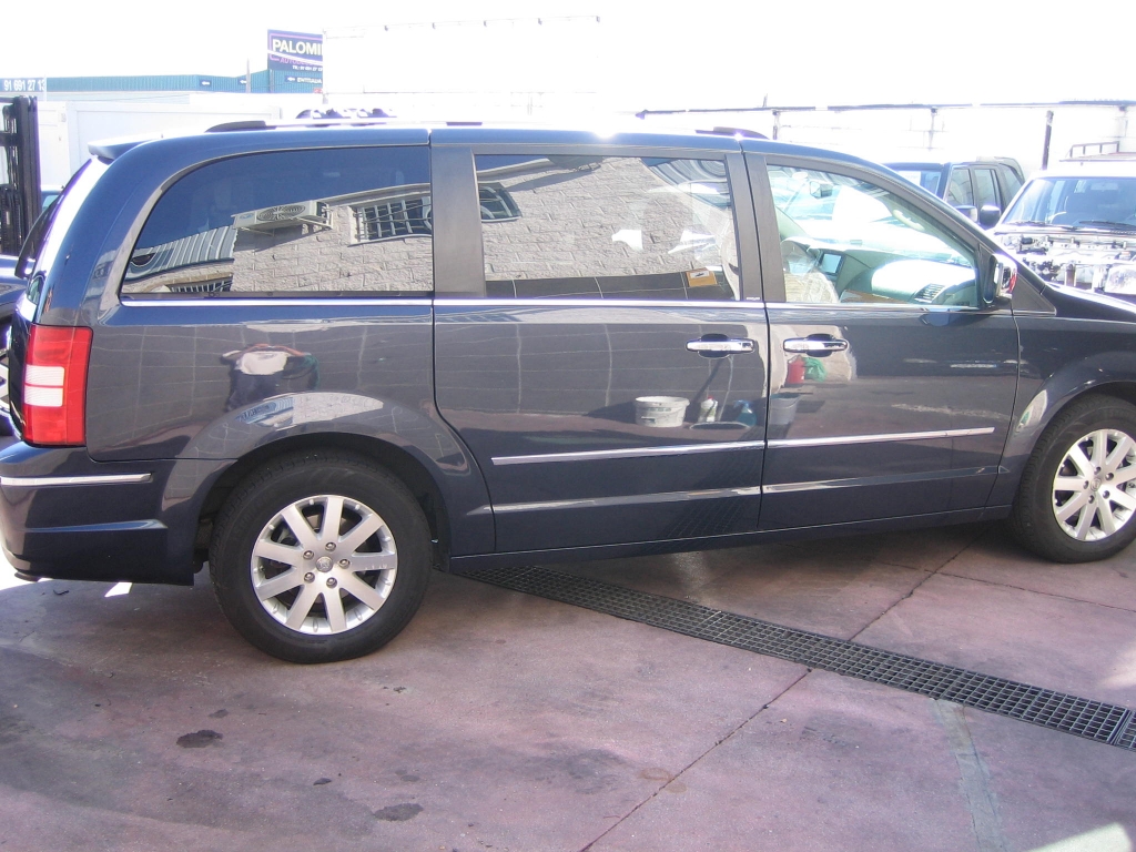 VISTA LATERAL DERECHO VISTA ASIENTOS 7 PLAZAS 