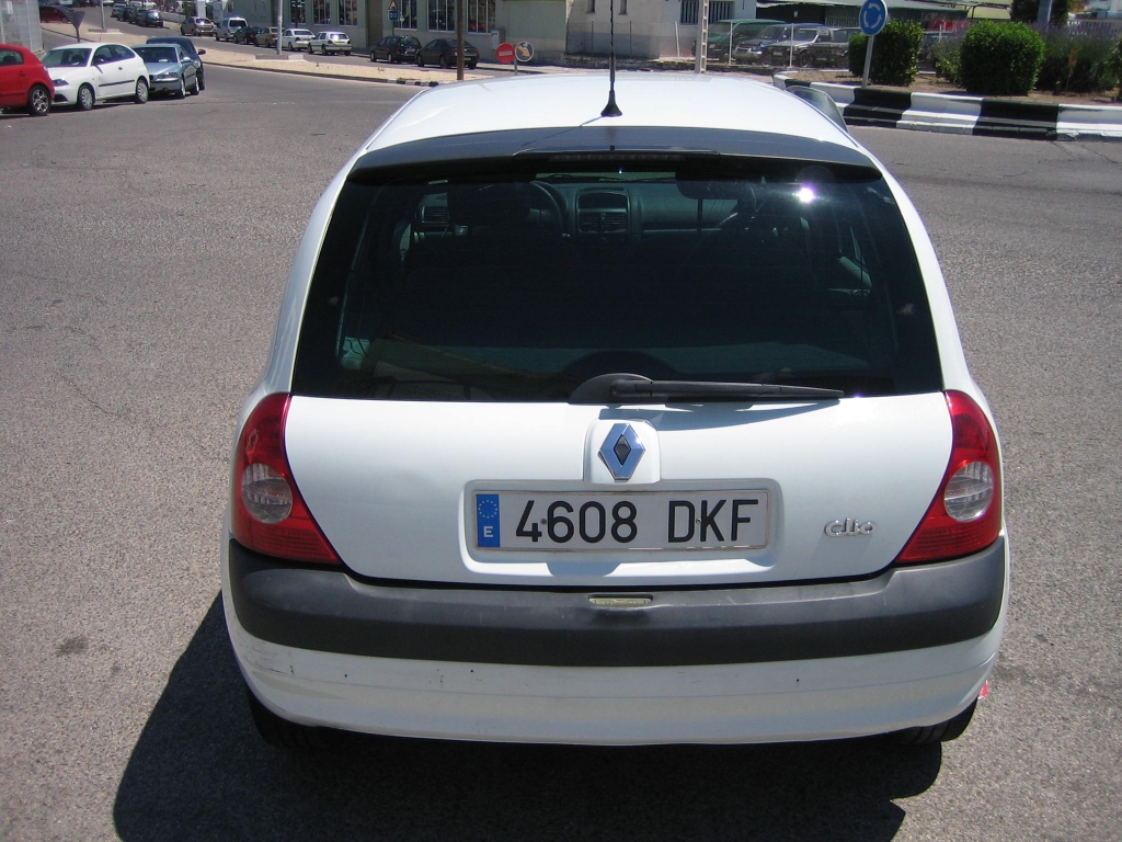 VISTA TRASERA RENAULT CLIO 1.5 DCI 65CV