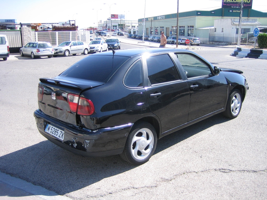 VISTA TRASERA DERECHA SEAT CORDOBA 1.9 SDI 65CV