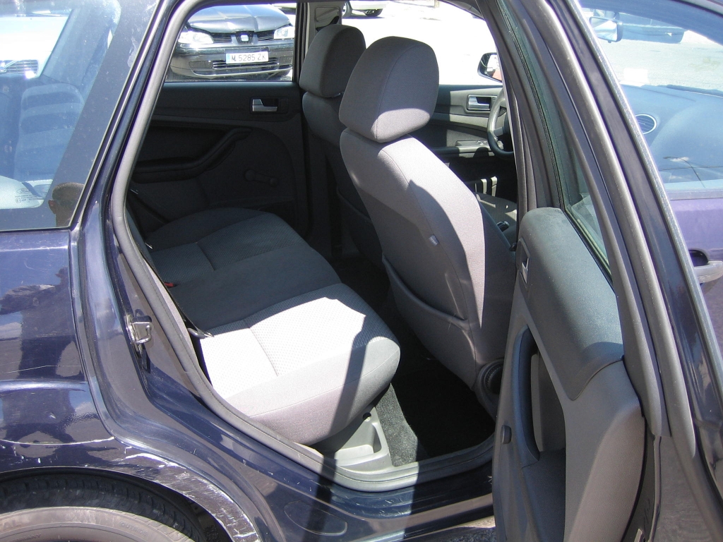 VISTA INTERIOR TRASERO 2 FORD FOCUS 1.6 TDCI 110CV FAMILIAR