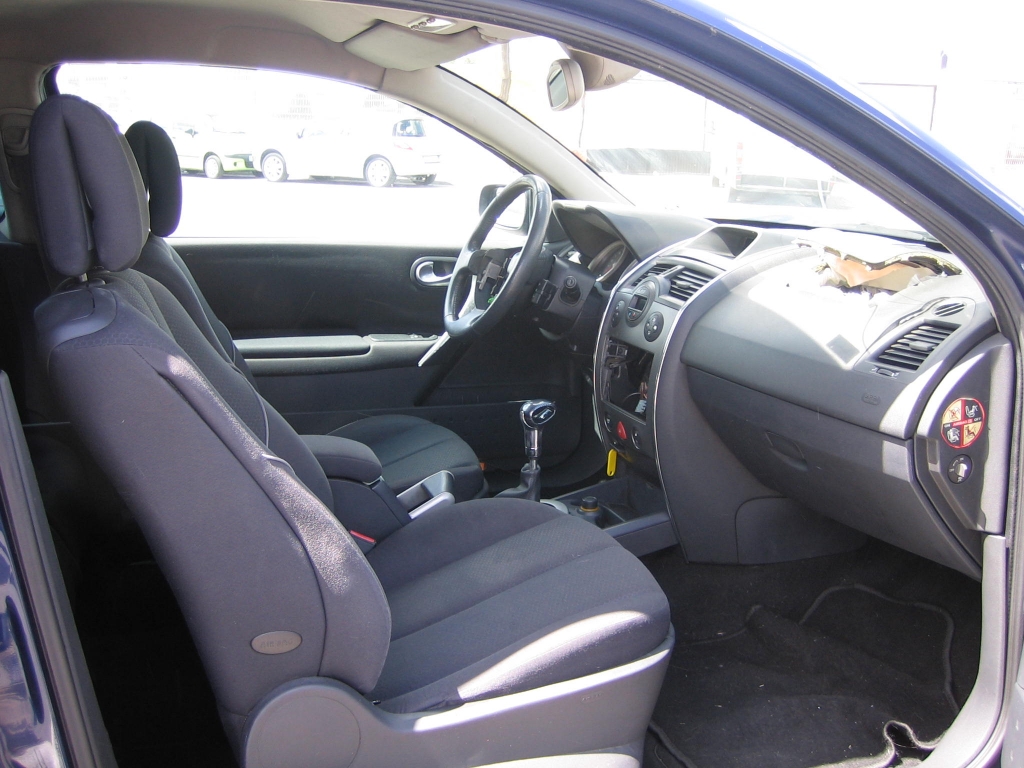 VISTA INTERIOR DERECHO RENAULT MEGANE 1.5 DCI 80CV