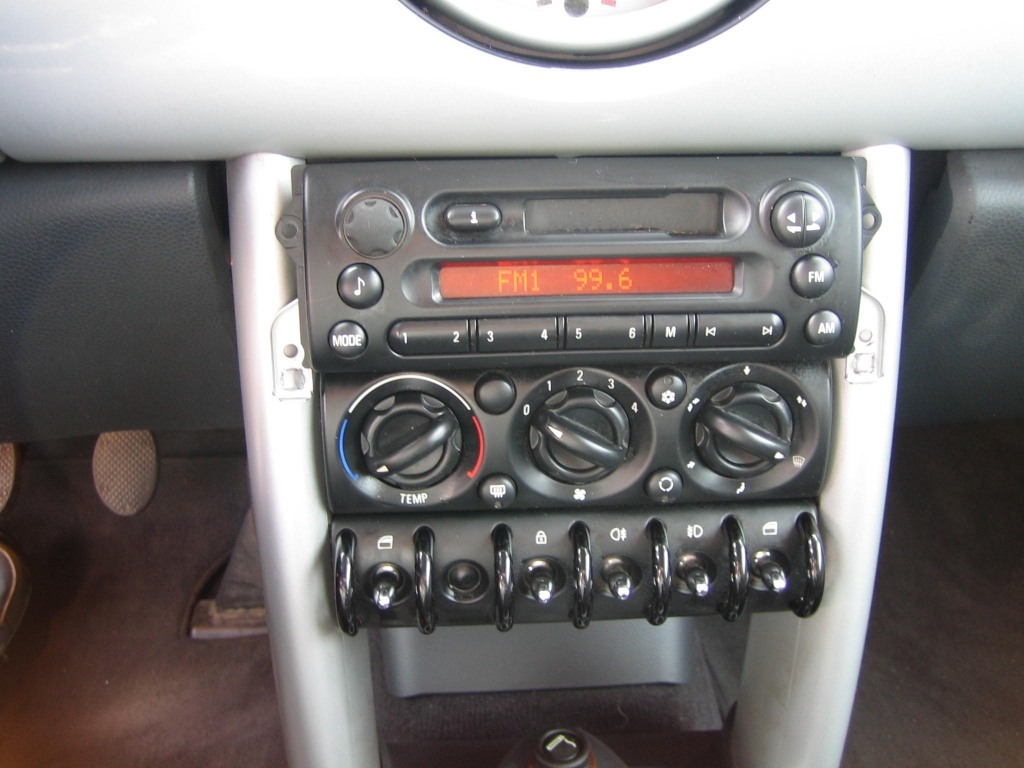 VISTA CD Y A/C MINI ONE 1.6 I 90CV