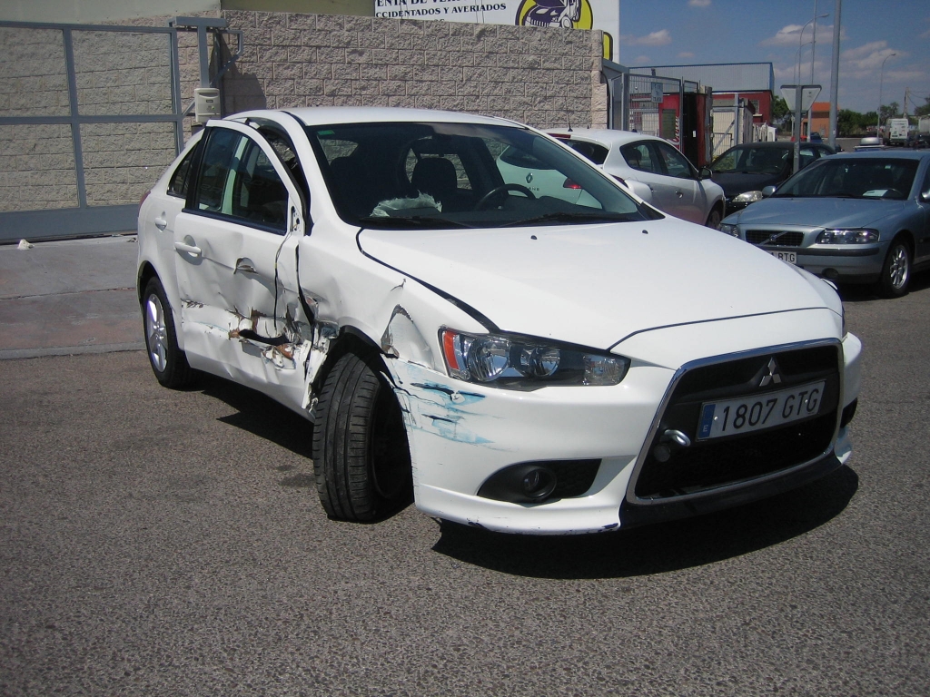 VISTA DELANTERA DERECHA MITSUBISHI LANCER 1.8 DI-D 143CV