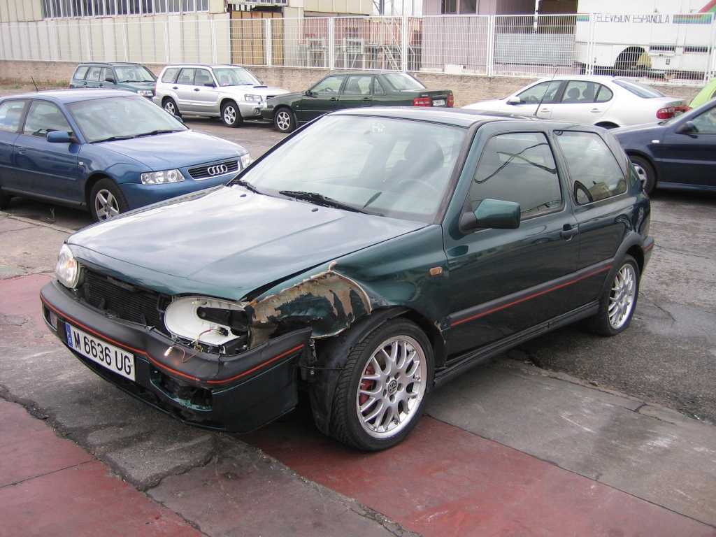 VISTA DELANTERA IZQUIERDA VOLKSWAGEN GOLF III GTI 2.0 115CV