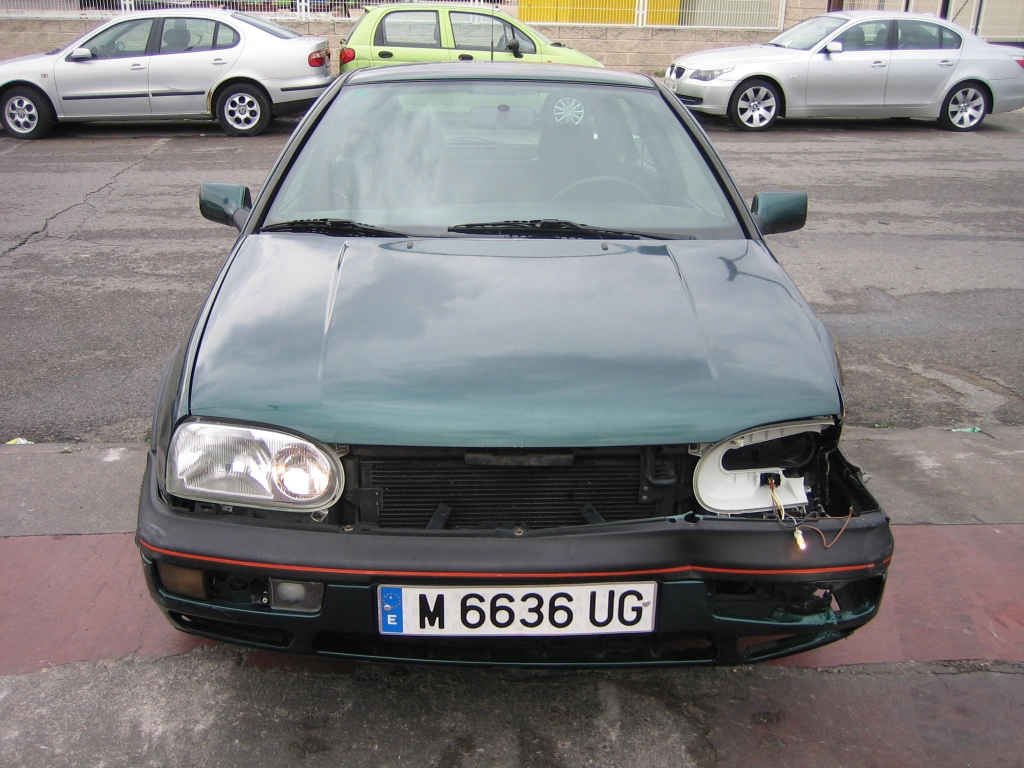 VISTA DELANTERA VOLKSWAGEN GOLF III GTI 2.0 115CV
