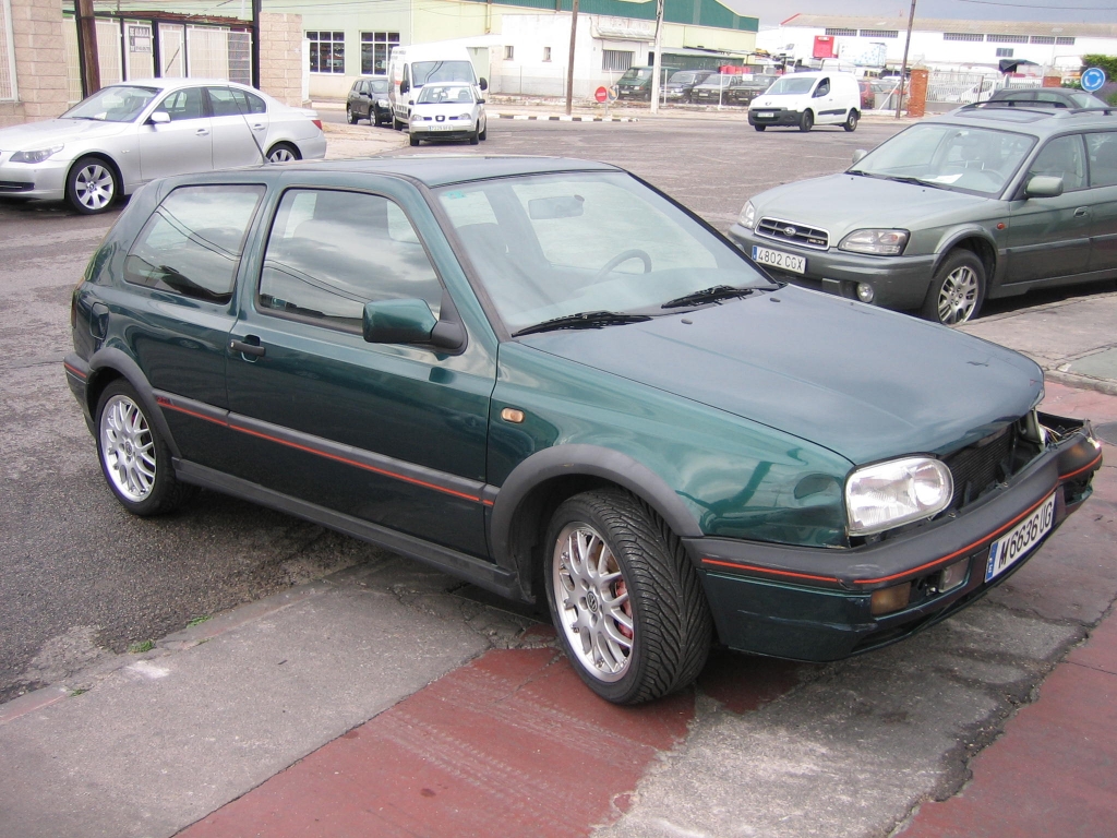 VISTA DELANTERA DERECHA VOLKSWAGEN GOLF III GTI 2.0 115CV