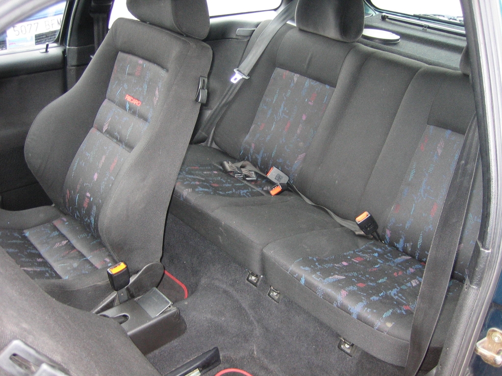 VISTA INTERIOR TRASERO VOLKSWAGEN GOLF III GTI 2.0 115CV