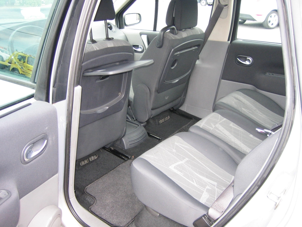 VISTA INTERIOR TRASERO RENAULT MEGANE SCENIC 1.5 DCI 100CV