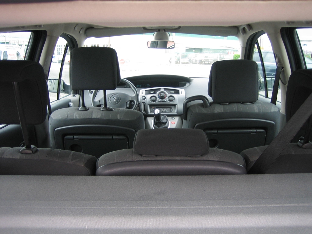 VISTA INTERIOR RENAULT MEGANE SCENIC 1.5 DCI 100CV