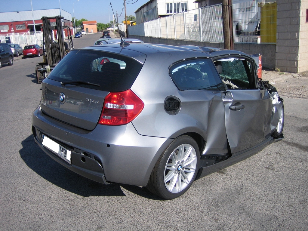 VISTA TRASERA DERECHA BMW 118 D 2.0 142 CV PACK M
