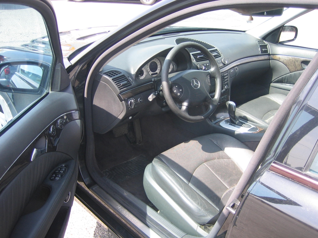 VISTA INTERIOR IZQUIERDO MERCEDES BENZ E-320 CDI 150CV AUTOMATICO