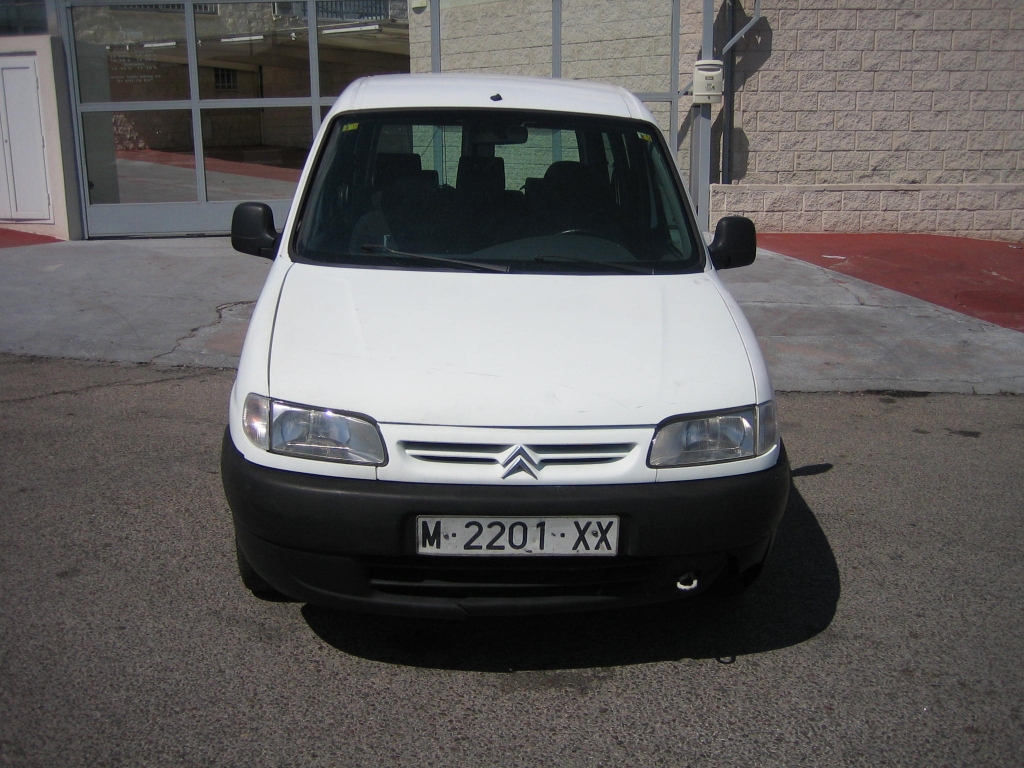 VISTA DELANTERA CITROEN BERLINGO 1.9 D 70CV