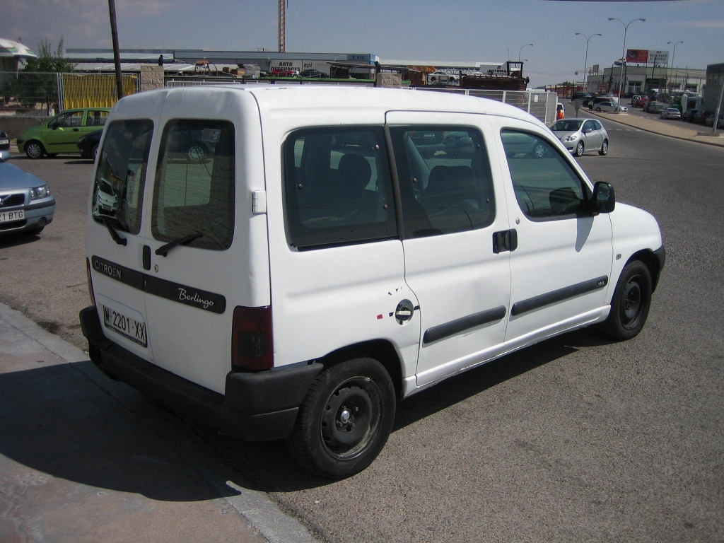VISTA TRASERA DERECHA CITROEN BERLINGO 1.9 D 70CV