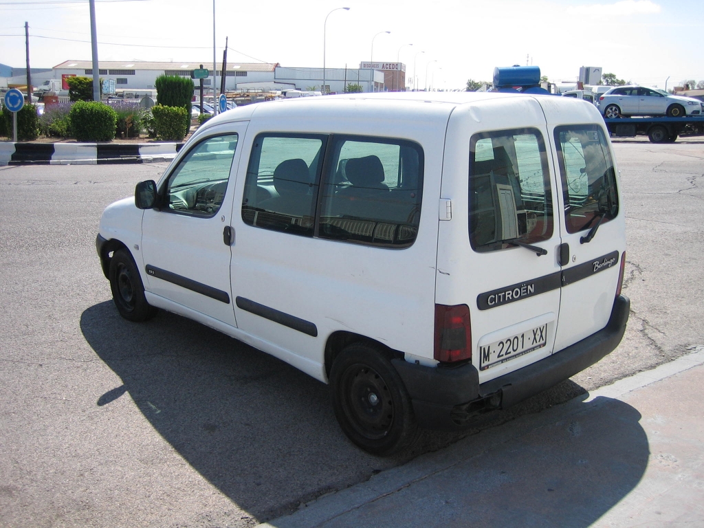 VISTA TRASERA IZQUIERDA CITROEN BERLINGO 1.9 D 70CV
