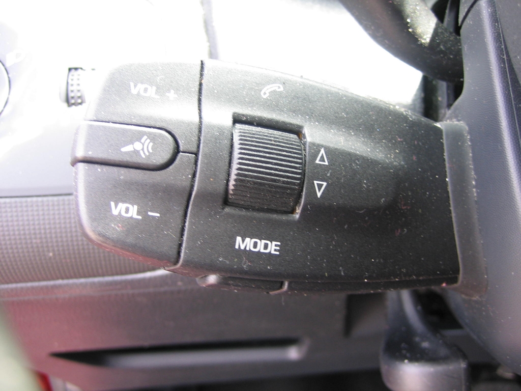 VISTA MANDOS AUDIO EN VOLANTE SEAT IBIZA FR 2.0 TDI 140CV