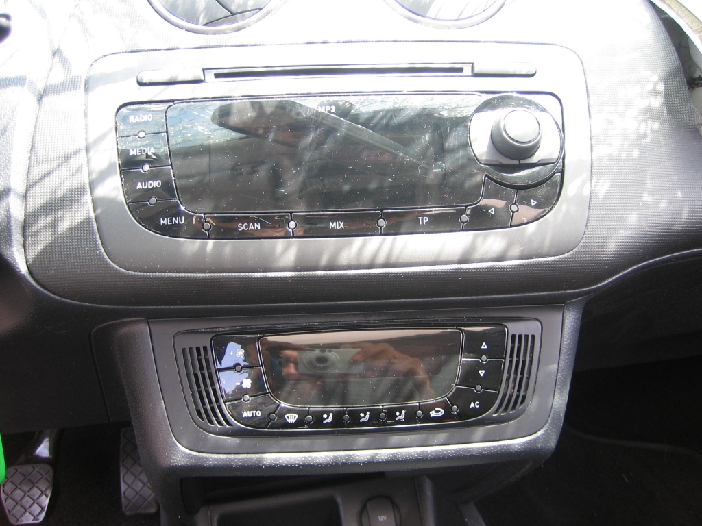 VISTA CD Y CLIMA SEAT IBIZA FR 2.0 TDI 140CV