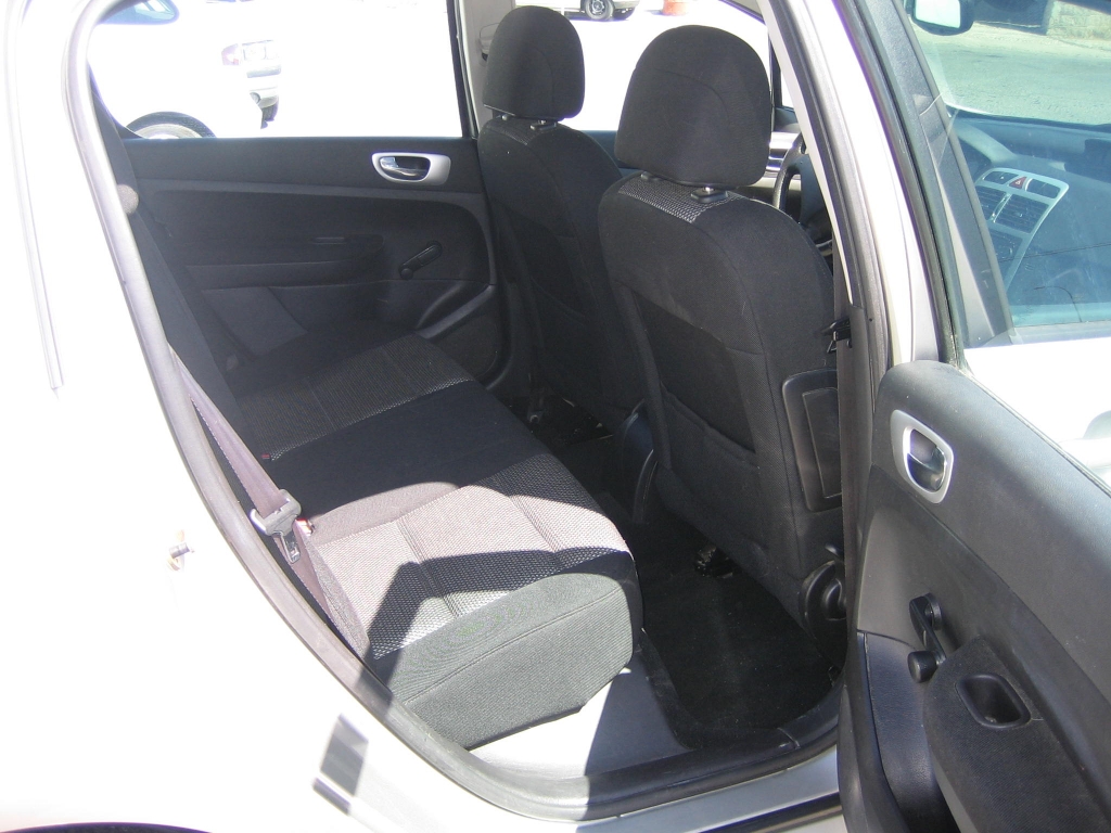 VISTA INTERIOR TRASERO PEUGEOT 307 1.6 HDI 110CV