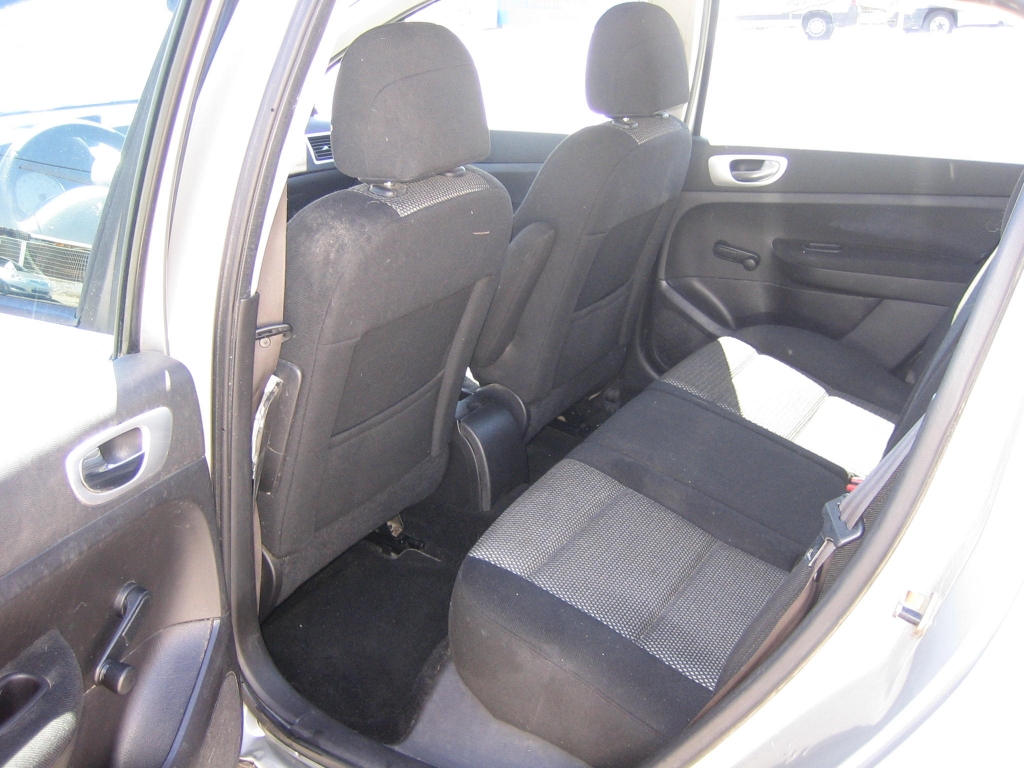 VISTA INTERIOR TRASERO 2 PEUGEOT 307 1.6 HDI 110CV