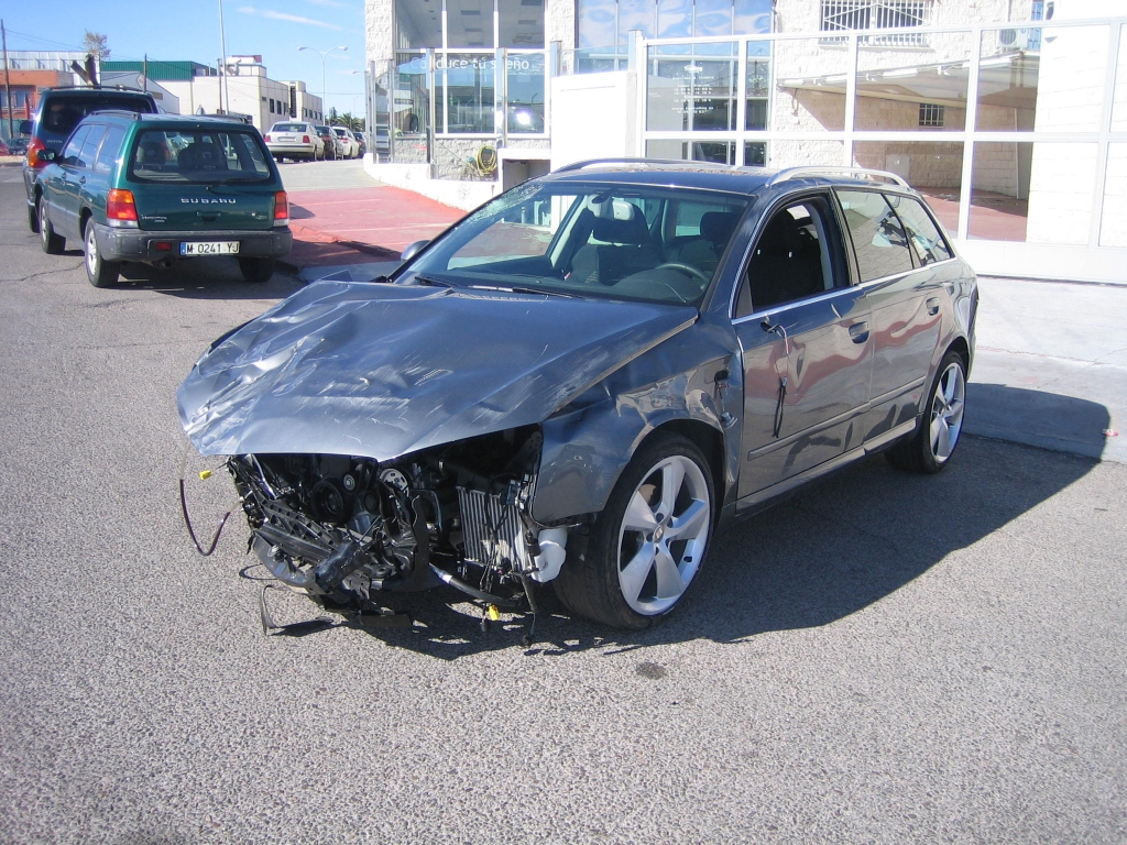 VISTA DELANTERA IZQUIERDA SEAT EXEO 2.0 TDI 140CV ST AUTOMATICO
