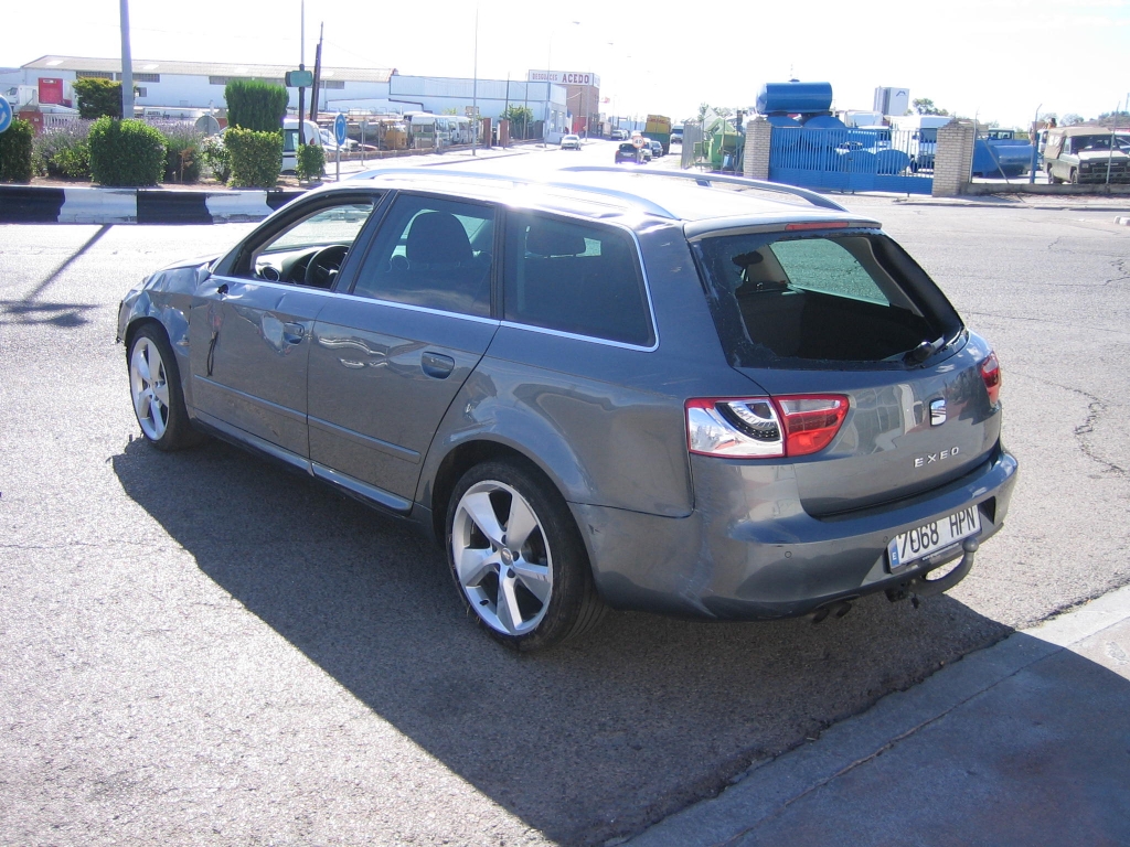VISTA TRASERA IZQUIERDA SEAT EXEO 2.0 TDI 140CV ST AUTOMATICO