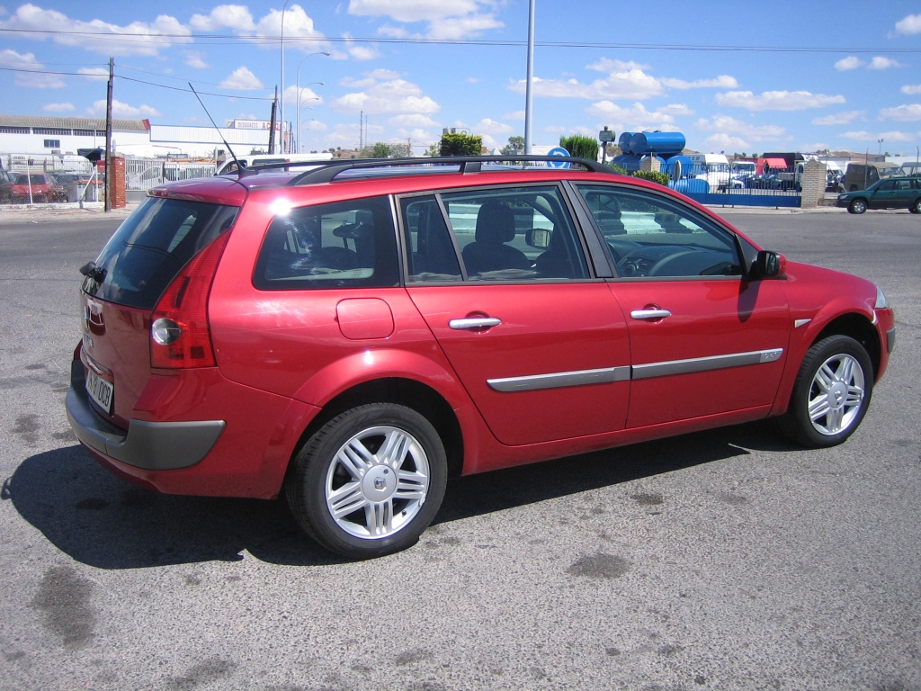 VISTA TRASERA DERECHA RENAULT MEGANE 1.9 DCI 120CV GRAND TOUR