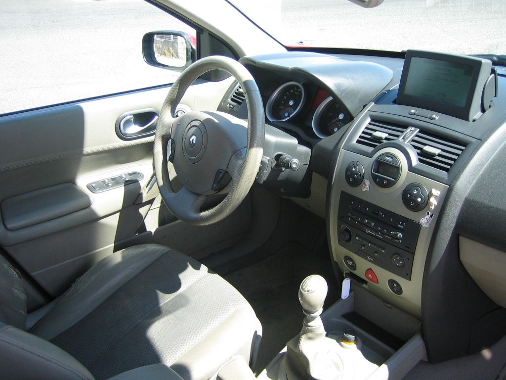 VISTA INTERIOR IZQUIERDO RENAULT MEGANE 1.9 DCI 120CV GRAND TOUR