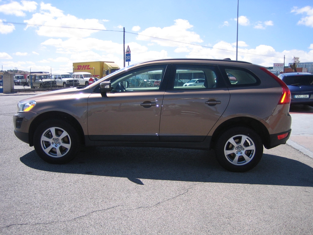 VISTA LATERAL IZQUIERDO VOLVO XC-60 2.4 181CV 4WD