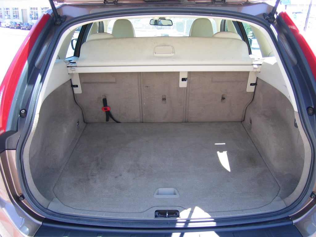 VISTA MALETERO VOLVO XC-60 2.4 181CV 4WD