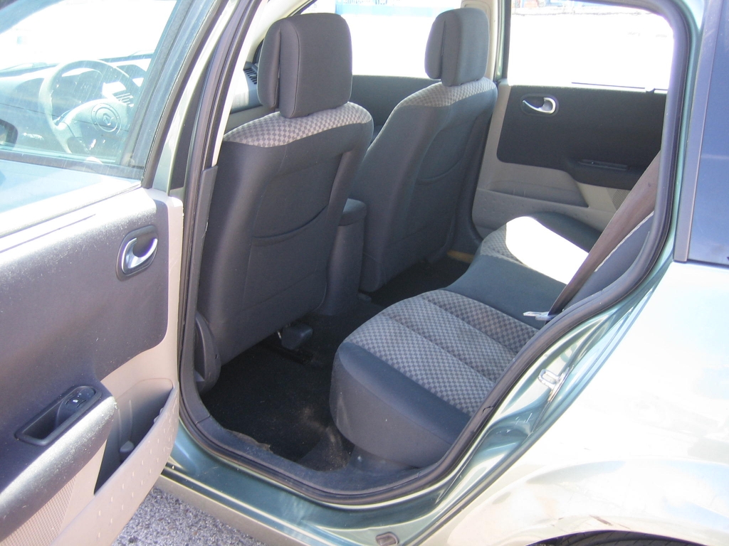 VISTA INTERIOR TRASERO RENAULT MEGANE GRAND TOUR 1.9 DCI 120CV