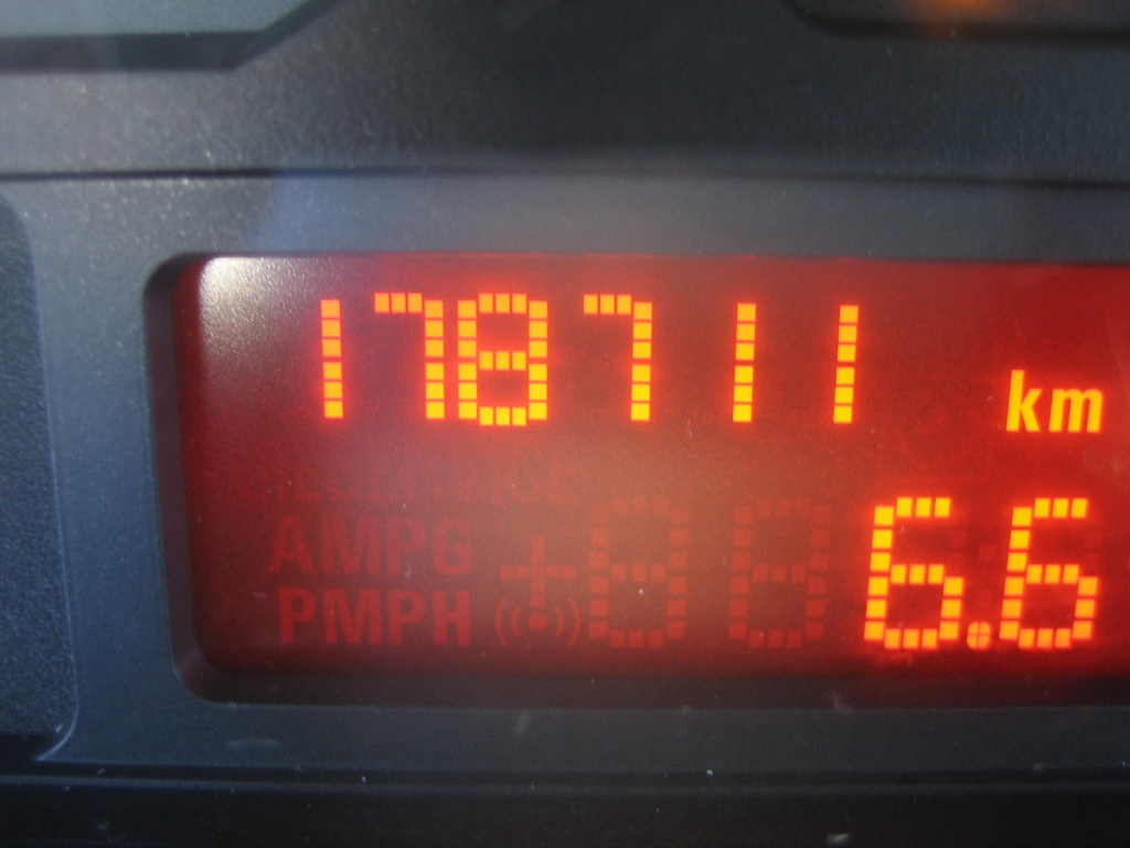 VISTA KM BMW 330CD 204CV PACK M