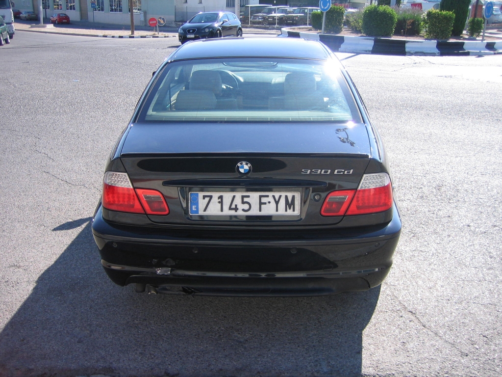 VISTA TRASERA BMW 330CD 204CV PACK M